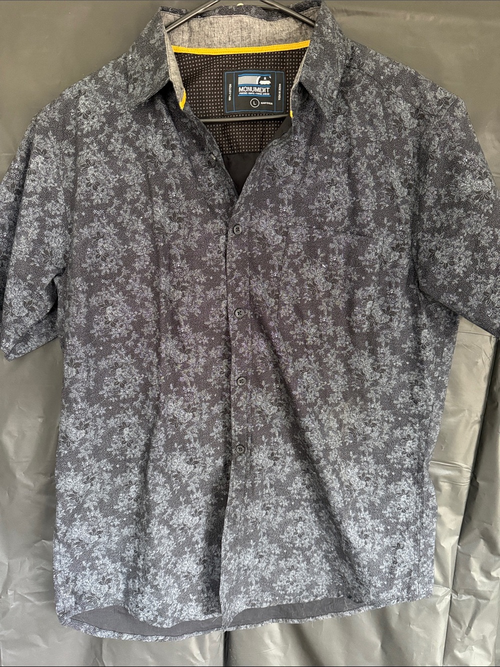 Monument Men’s Short-Sleeve Black Floral Print Button-Down Shirt